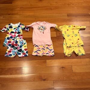 Hanna Andersson Floral and Graphic Kids Pajama Set